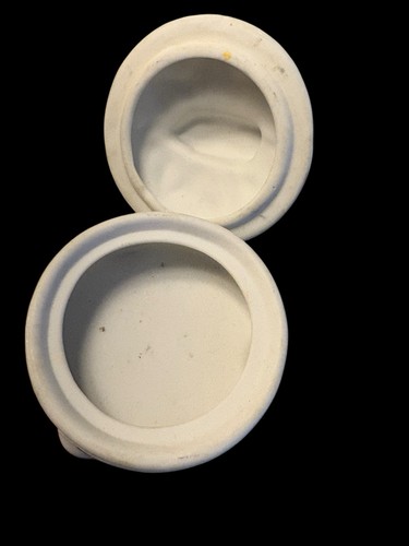 Covered Ceramic Trinket Dish From Capistrano: Doves & Flowers(Small Chip) - Picture 4 of 7