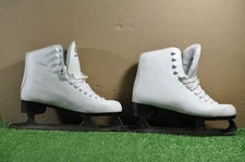 Hespeler Senior size 7 USA/40 EUR figure ice skates #207