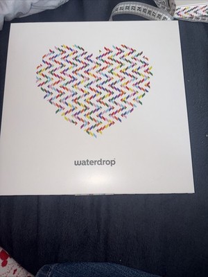 Waterdrop Celebration Box