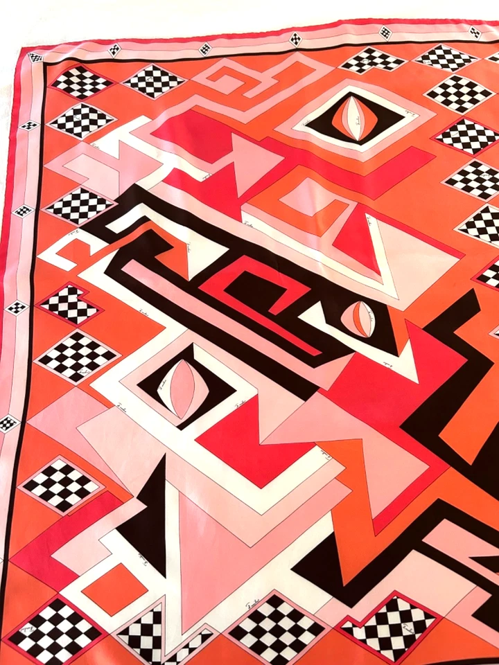 Emilio Pucci Rosa Coral Negro Blanco Firmado 35" Bufanda de Seda Geométrica Enrollada a Mano Foto 2 de 4