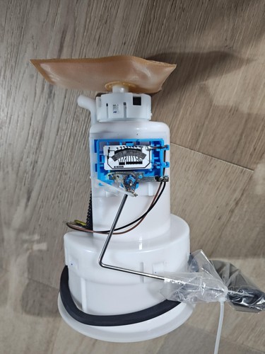 In-Tank Fuel Pump Module Assembly with Level Sender Strainer Filter Sock NotUsed - Picture 2 of 7
