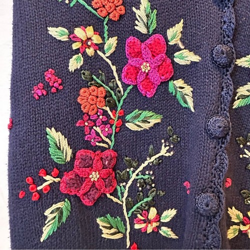 Vintage Embroidered Details Coastal Granny Cottage Knit Vest Boho Chic MED - Picture 3 of 9