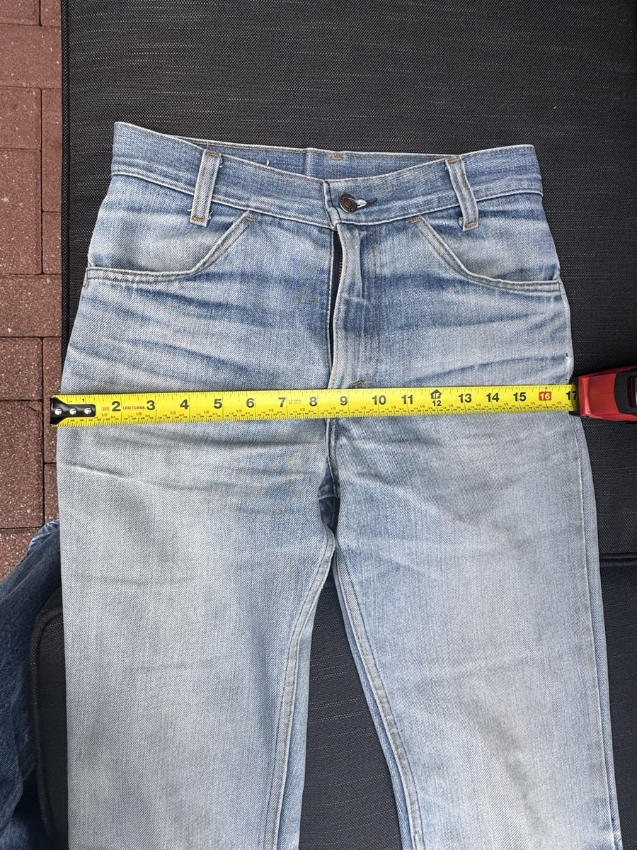Levi's 646-0217 Vintage. 28 X 33 Actual. View 3