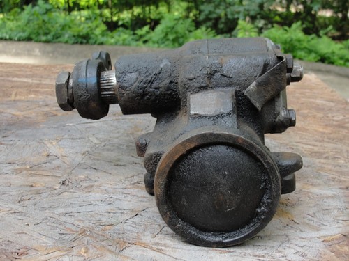 1970-81 FIREBIRD CAMARO ORIGINAL POWER STEERING BOX W/ #5679209 PITMAN ARM - Picture 5 of 11