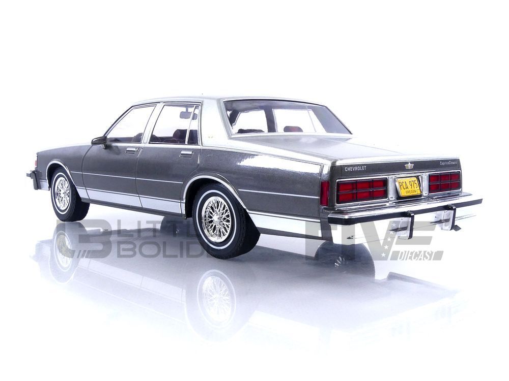 MCG 1/18 シボレー・カプリス サルーン darkgreymet/silver 1987-