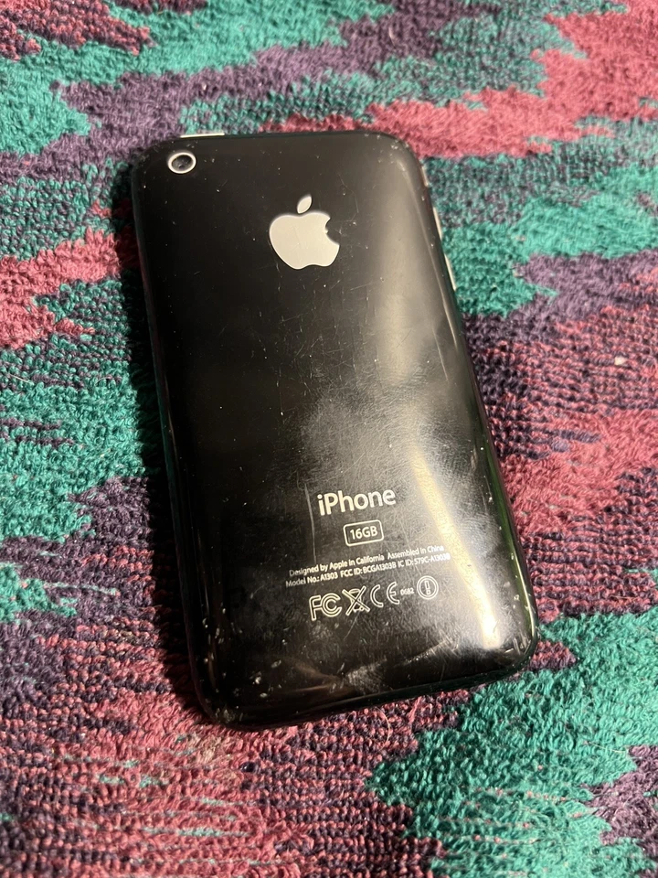 Apple iPhone 3G 8GB, A1303 Black For parts - Image 3 of 4