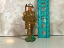 Vintage Manoil 67 Lead Soldier Marching Right Leg Forward Made In USA