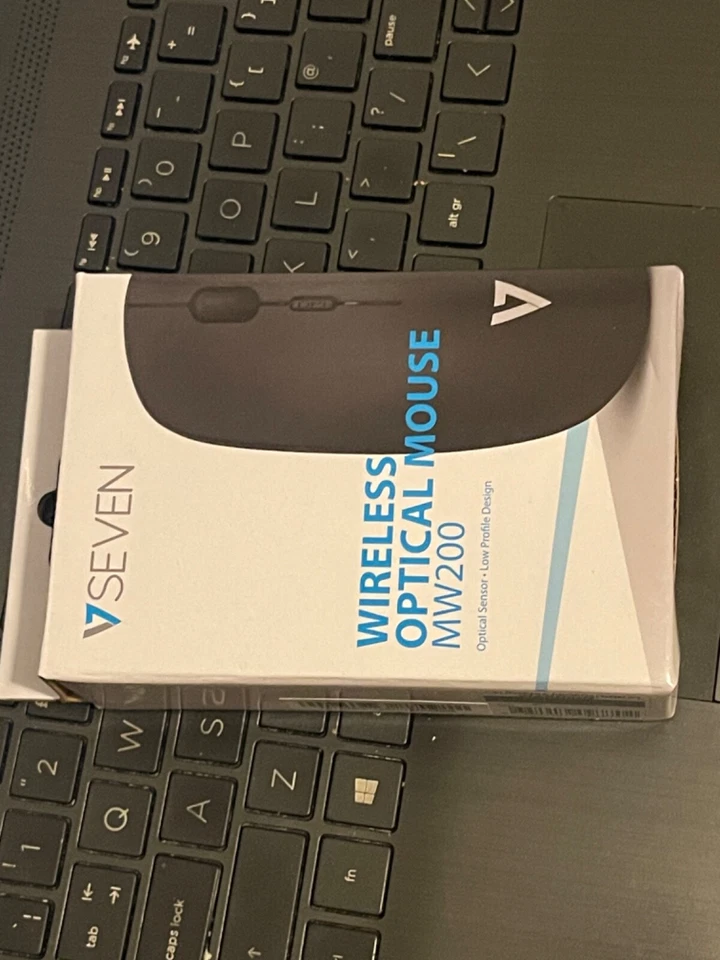 Official V7 WIRELESS OPTICAL 4 BUTTON MOUSE 2.4GHZ/ MAX PI WITH BATTERY-MW200 - Image 3 of 3