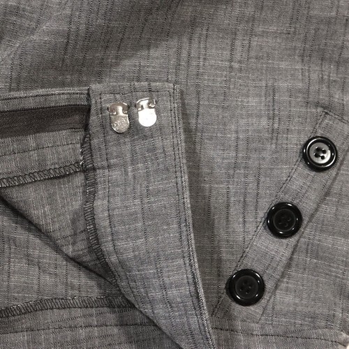 Courtenay Women's Classic Gray Shorts Size 12 - Picture 7 of 8