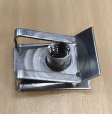 20x Blechmutter Schnappmutter Klemmmuttern Clipmutter Klemmen M6