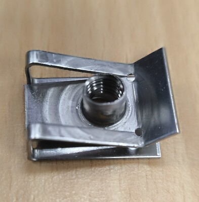 20x Blechmutter Schnappmutter Klemmmuttern Clipmutter Klemmen M6