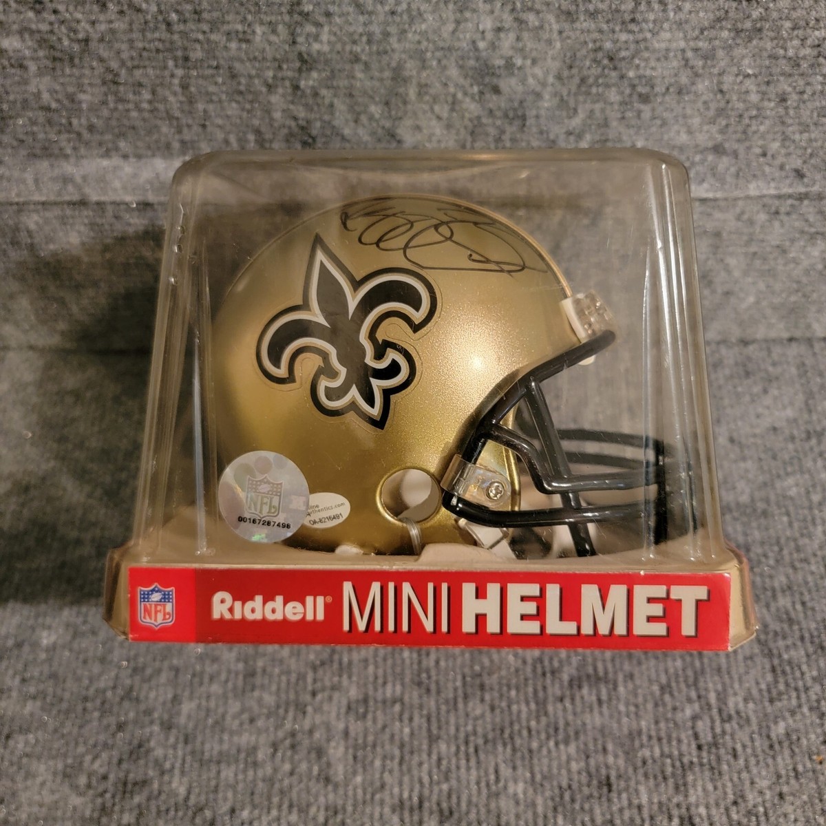 NEW ORLEANs SAINTS REGGIE BUSH SIGNED MINI HELMET | eBay