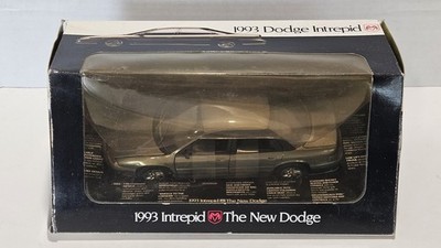 Brookfield Collectors 1993 Dodge Intrepid Promo Model 1/24 w/ Original Box