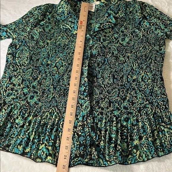 Blusa Top Covington Calada, Azul Verde Cachemira, Dobladillo con Volantes, Manga Corta Foto 2 de 4