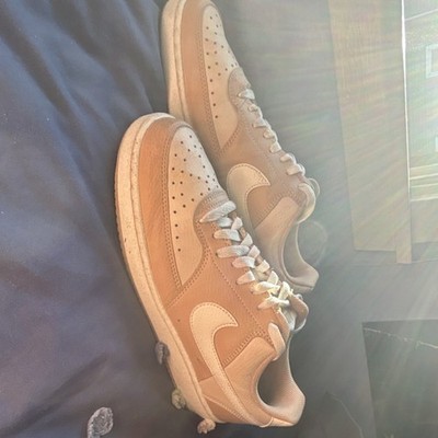 Nike Air Force 1 Tan White Low Top Lace Up Sneakers Rubber Outsole Solid