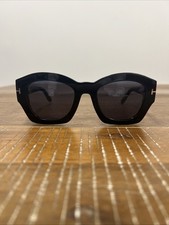 Tom Ford Guilliana Sunglasses FT1083 01A Shiny Black Smoke 52-22-140