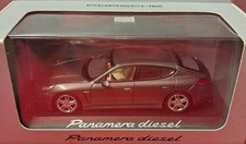 Minichamps Porsche Panamera Diesel Dealer Box 1/43 WAP0202300E