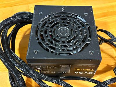 UNTESTED EVGA 700 GD 700W 80 PLUS Gold ATX Power Supply Unit PSU 100-GD-0700-V1