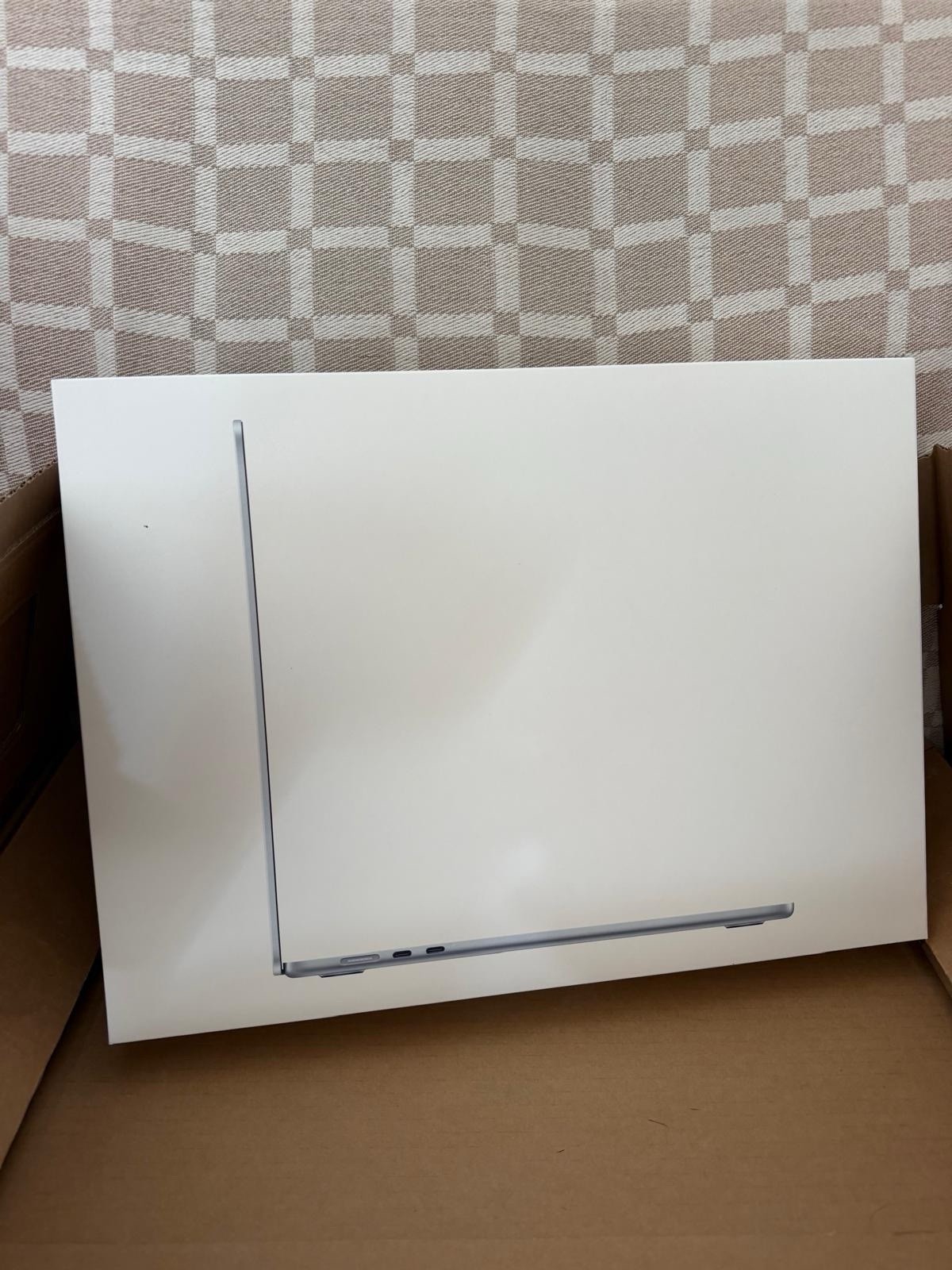 Apple MacBook Air 15 Inch M5 16GB RAM 512GB SSD New Sealed Sky Blue
