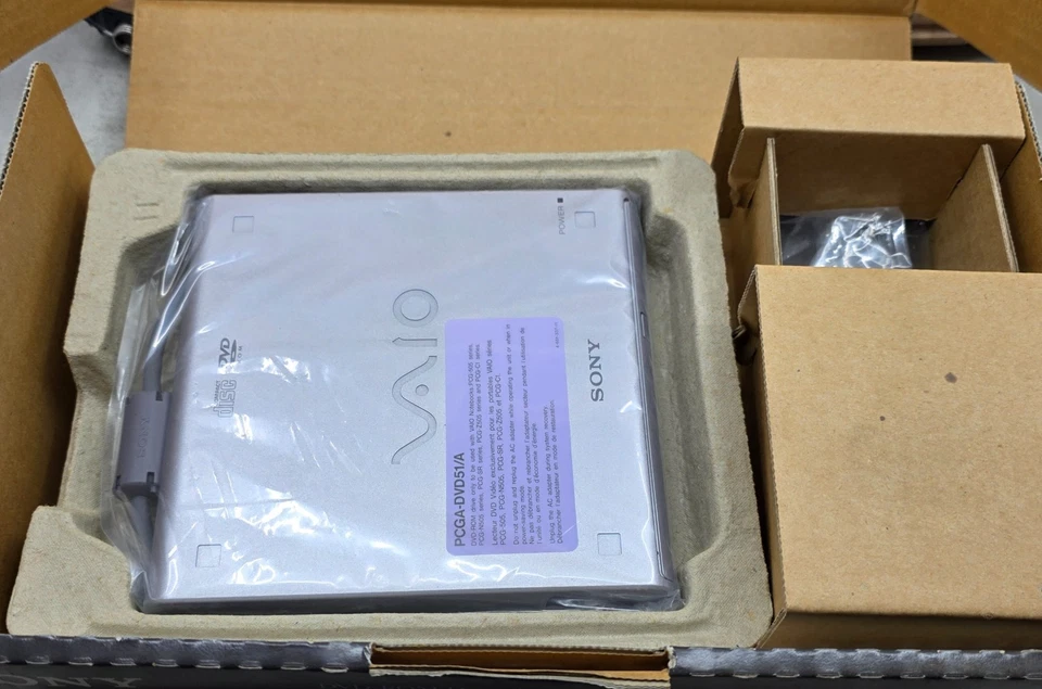Sony External 8x Speed DVD-ROM Disk Drive PC Card/PCMCIA -(PCGA-DVD51/A) Vaio - Image 2 of 4