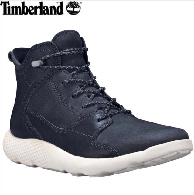 timberland flyroam leather boot