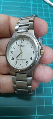 VINTAGE 90s SEIKO ALBA EPSILON V721-7A00 TITANIUM WATCH QUARTZ JAPAN 10BAR WR - Picture 3 of 10