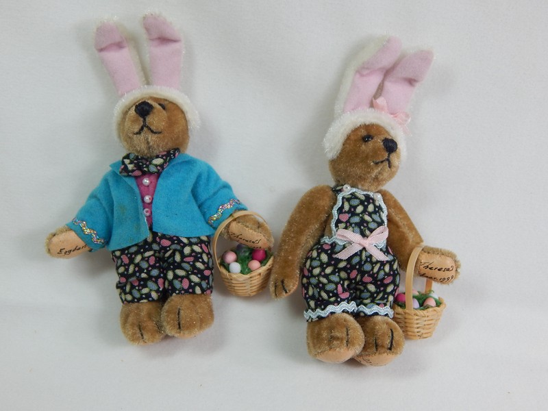 World Of Miniature Bears By Theresa Yang #823- SET-2  Dollhouse Miniature Bear