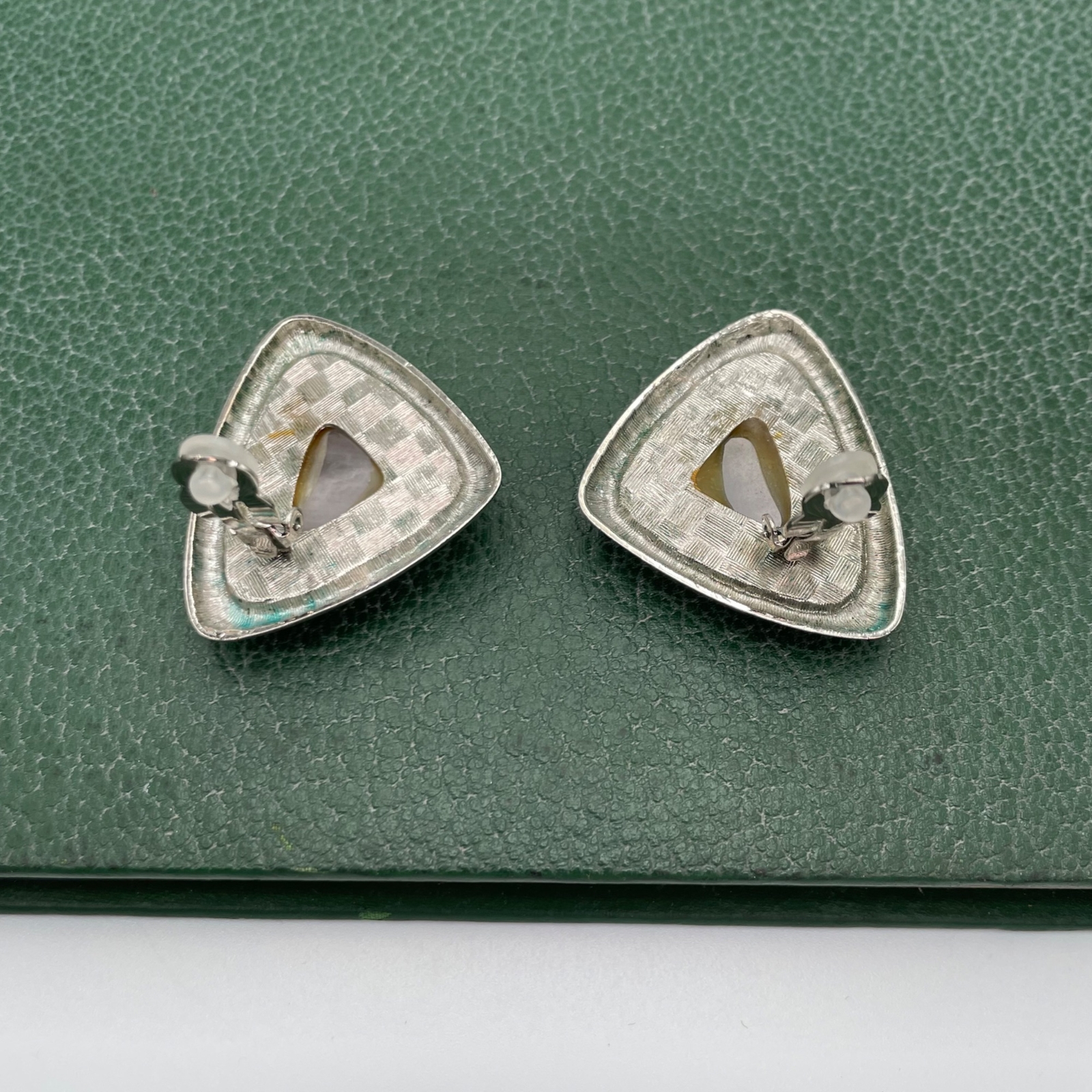 Vintage Unsigned Large Triangular Statement Quart… - image 6