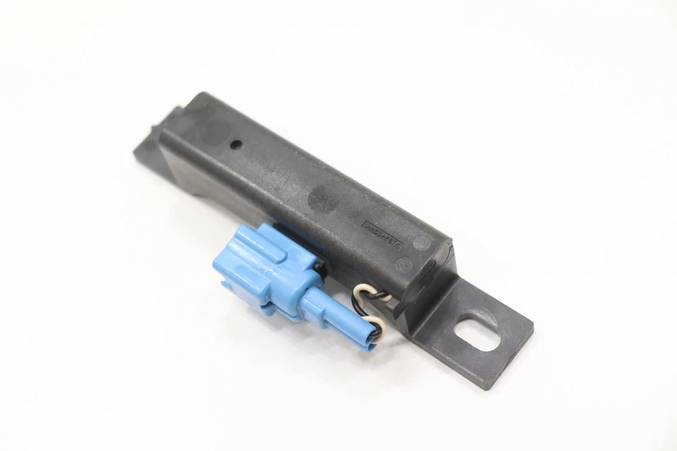 Unidad de módulo de control de antena de entrada inteligente Nissan Armada 2017-2021 OEM Foto 2 de 4