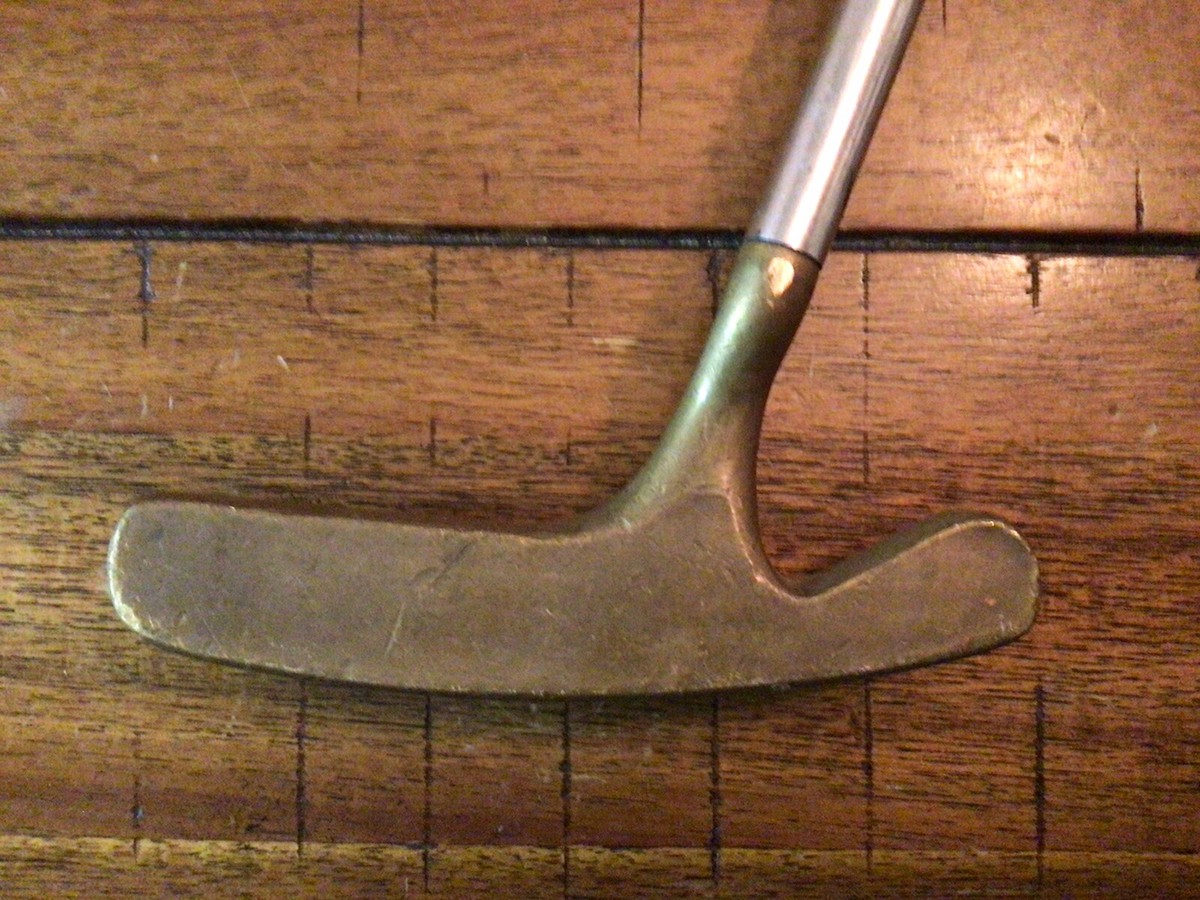 Acushnet Bullseye Putter / 35 Inch