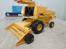 Moissonneuse giodi new holland 1/32 a restaurer