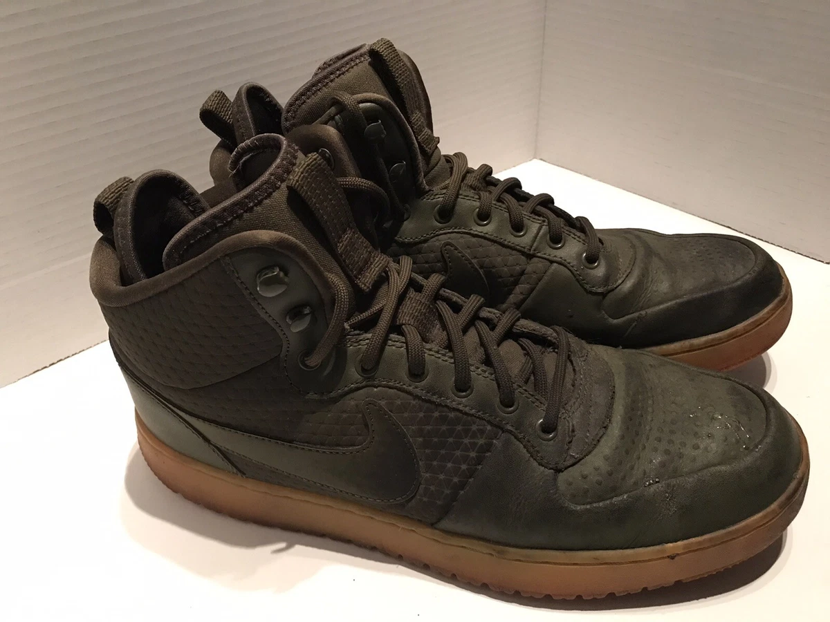 Nike Court Borough Mid Winter Green Men size 10.5 Pre-owed