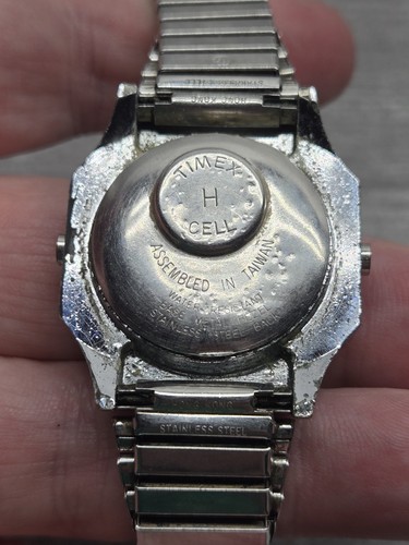 Vintage Retro 70er Jahre Timex SSQ LCD Digitaluhr silber schwarz nicht getestet - Bild 4 von 7