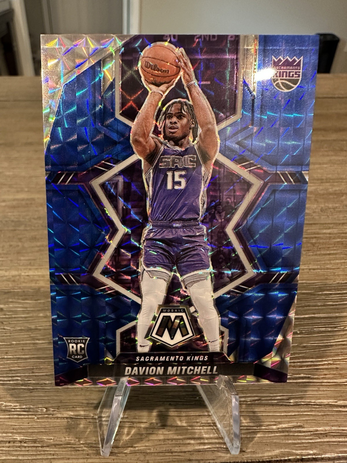 2021-22 Panini Mosaic Blue Prizm /99 Davion Mitchell RC #208