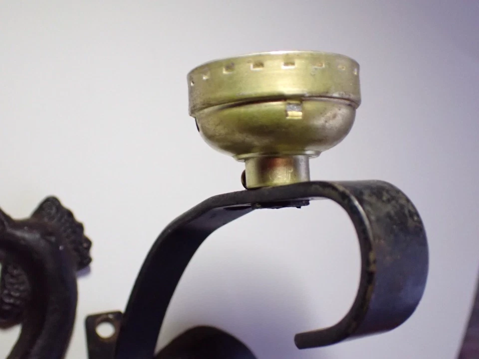 Cast Iron Rooster Wall Mount Lamp Holder, 40s - 50s, Ready for Cord & Socket - Image 4 of 4