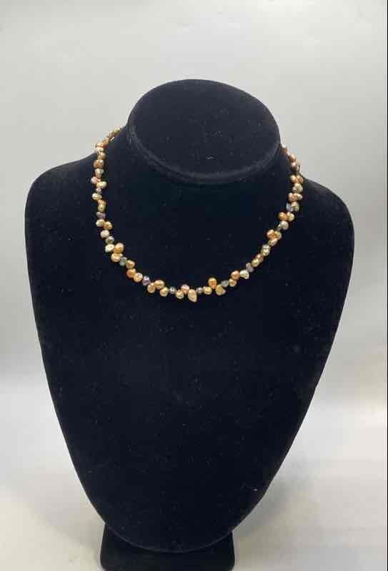 Sterling Silver Multicolor Freshwater pearl Necklace 13.2g