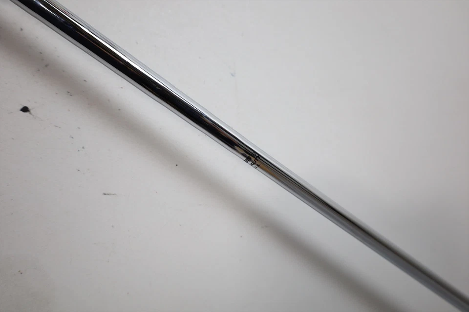 See More Mini Giant Deep Flange 35" Putter Good Rh - Image 4 of 4