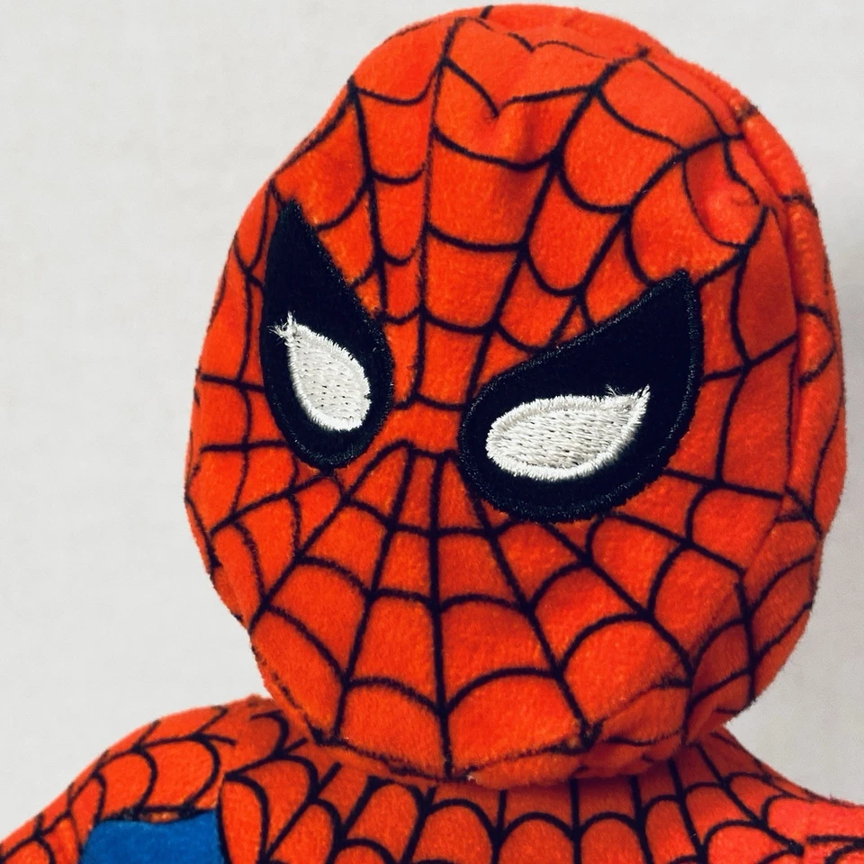 Juguete de peluche Beyond Amazing Spider-Man 60 aniversario enmascarado y desenmascarado bendy de 11" Foto 3 de 4