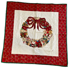Quilted Christmas Wreath Throw Table Topper decorative quilt hand-made 38 x 40"