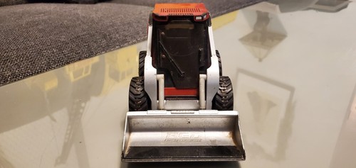 Ertl Case Red Power SV250 Skid Steer Loader Diecast 1/16 Scale - Picture 7 of 15