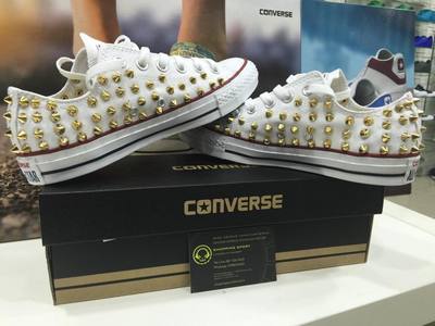 converse bianche borchie oro