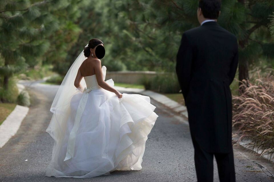 Stuning Vera Wang Katherine (wedding gown) | eBay