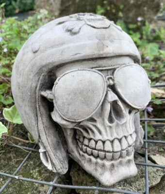 STEIN GARTEN SONNENBRILLE HELM SCHÄDEL GOTHIC MENSCHLICHER KOPF ORNAMENT STATUE