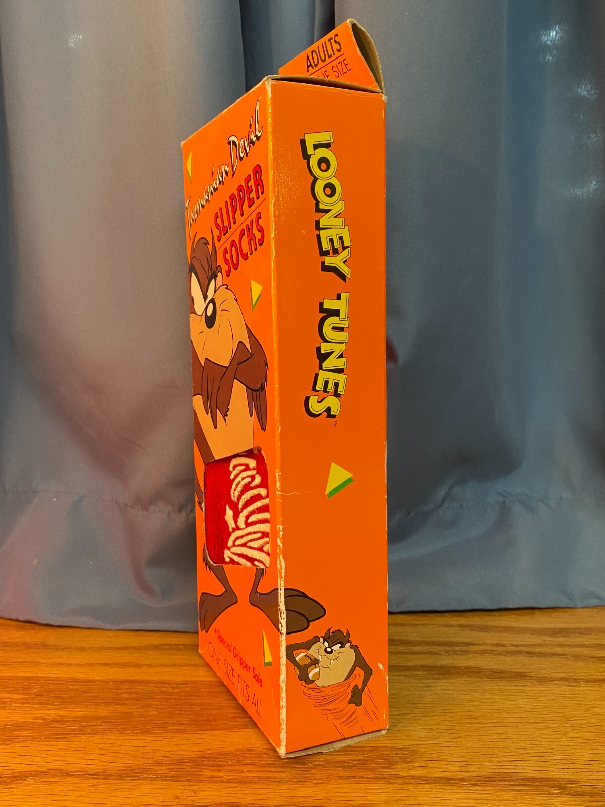 SAOLA Calze pantofole adulto diavolo della Tasmania con suola gripper Looney Tunes 1995 nuove con scatola look