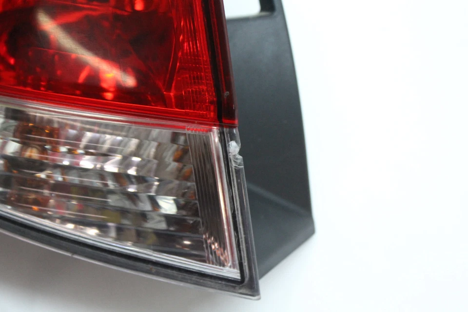 Luz trasera izquierda Subaru Outback 2013 OEM 10 11 12 13 14 Foto 3 de 4