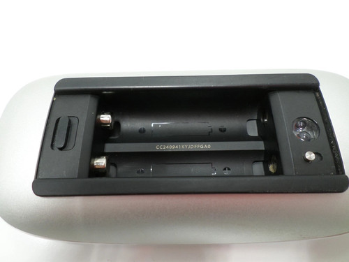LOT OF 2 Apple A1296 Wireless Tactile/Multi-Touch Mouse NOT IN PERFECT CONDITION - Picture 4 of 4