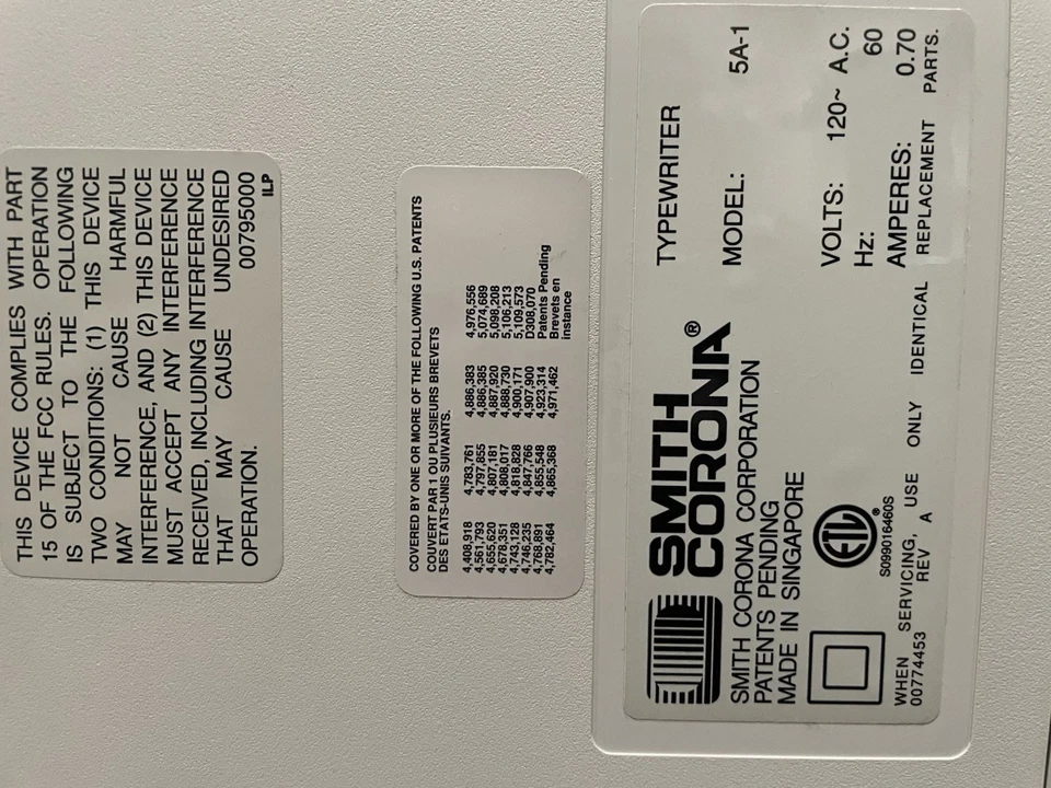 Máquina de escrever eletrônica Smith Corona 350 DLE modelo protable funciona - Imagem 4 de 4