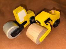 2 Loose Wooden Railway Steamrollers. 1 Unbranded& 1 Melissa & Doug Toy Vehicles