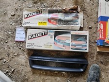 NOS New Old Stock Kamei Vauxhall Astra MK2 Kadett E Frontgrill