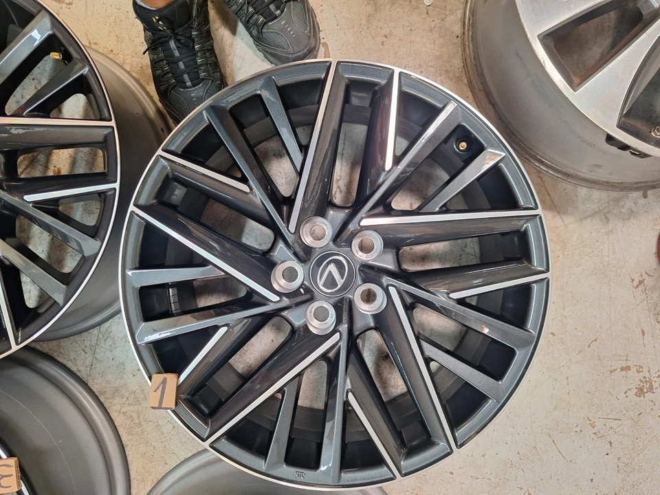 2024-2025 Lexus TX350, 20" LLANTAS DE FÁBRICA OEM ¡Juego de 4 ENVÍO GRATUITO! Foto 3 de 4